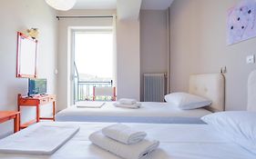 Hotel Korfos - Ξενοδοχείο Κόρφος Renovated